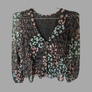 מידה S חולצת שיפון פרחונית נשפכת מחשוף וי גזרת פפלום מצב כמו חדש