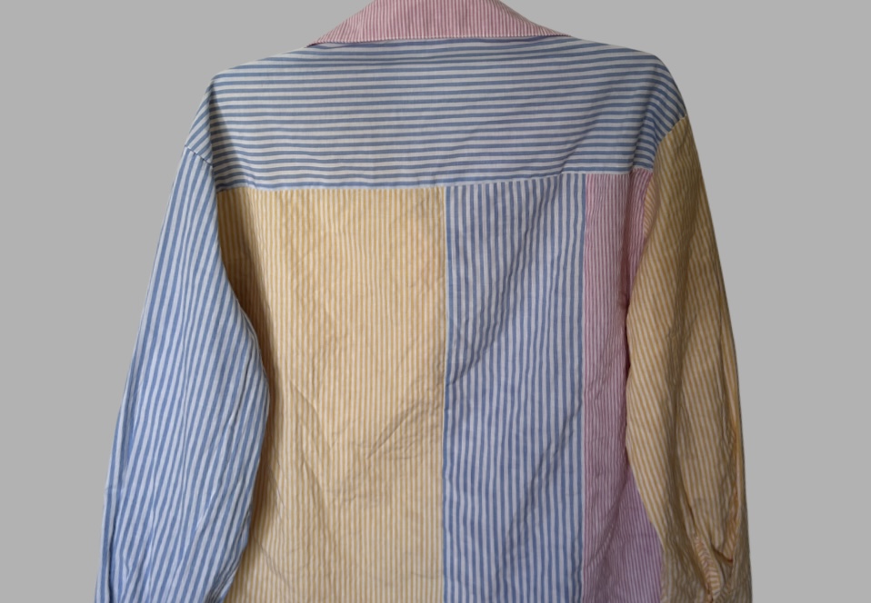 SOBE חולצת פסים מכופתרת מידה S חולצת אוברסייז בשילוב צבעים ורוד, צהוב וכחול, – תמונה 3