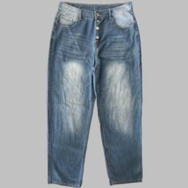 ג׳ינס גזרה ישרה גזרה גבוהה מידה 44 עם מצב כמו חדש