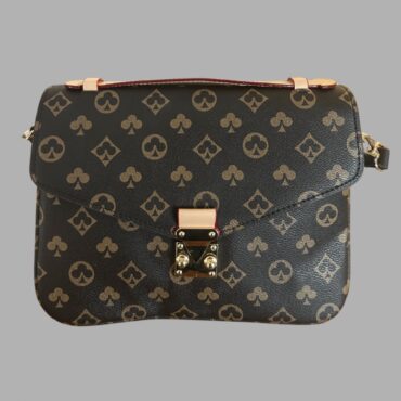 חדש לגמריי! תיק דמוי עור בסגנון לואי באיכות מעולה עם 2 תאים מכילים ואבזמים זהב