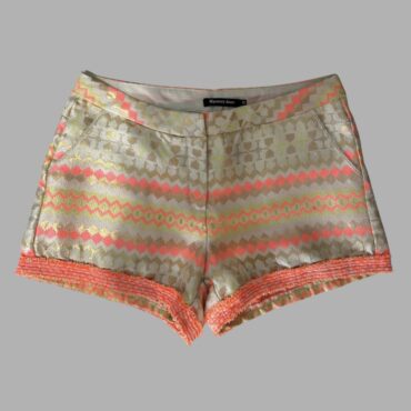 Misterry Jane מידה S מכנסי גובלן קצרים גזרת אמצע צבע ניוד בהדפס פסטלי זהב וכתום עם פרנזים קטנים בסיומת