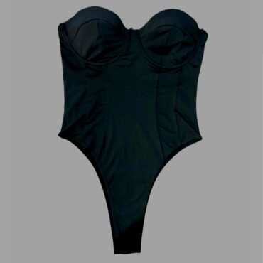 חדש עם טיקט! מידה S סטרפלס בגד גוף שחור לייקרה בסגנון מחוך