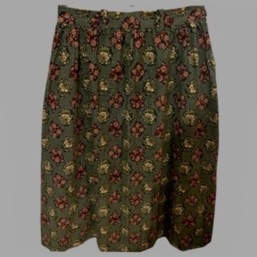 וינטג! חצאית קורדורוי מידה M ירוקה פרינט פרחונה, גזרת A באורך מידי, סגירת כפתור ורוכסן בצד