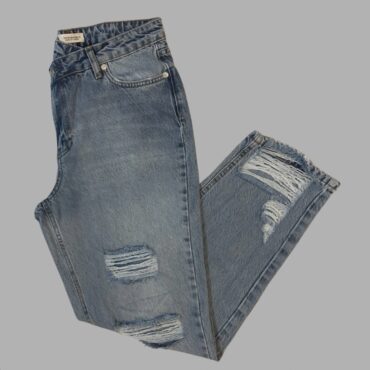 ג׳ינס קרעים MOM מידה 38 סגירה א-סימטרית גזרה גבוהה