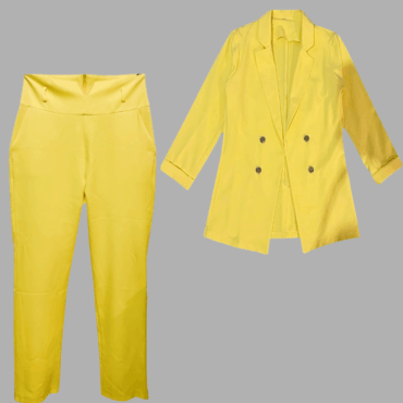 חליפה צהובה מחויטת מידה M בלייזר אוברסייז ומכנסיים בגזרה גבוהה