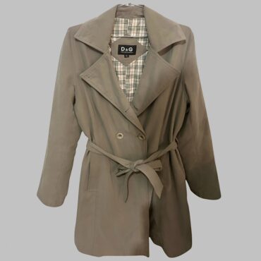 מעיל טרנץ׳ קצר חום מודה L עם בטנה משובצת עם 9 כפתורים מצב כמו חדש