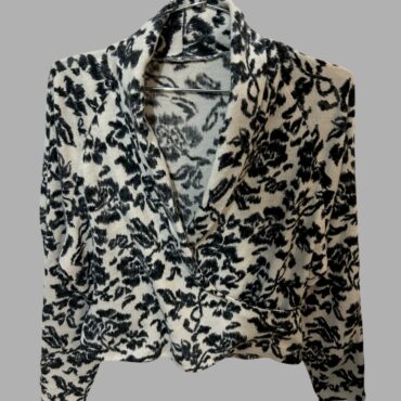 חולצת סריג דקה מעטפת M הדפס שחור לבן קשירה מאחורה מצב כמו חדש!