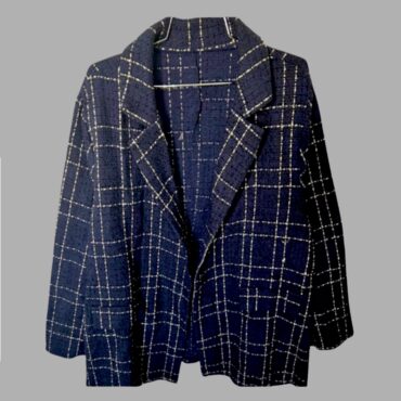 ג׳קט בלייזר טוויד כחול הדפס משבצות זהב מידה 46 עם 4 כפתורים, בד לא עבה.מצב כמו חדש