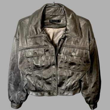 Pink Pepper מעיל בומבר דמוי אפור מטאלי קצרצר מידה L