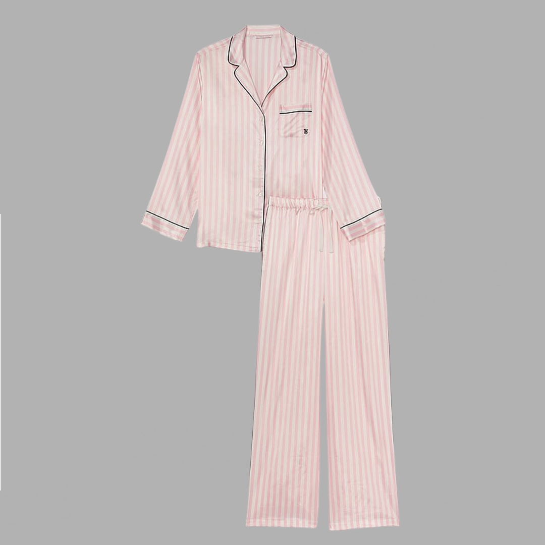 עם טיקט! Victoria’s Secret הפיג׳מה האייקונית מידה M סאטן ורודה פסים לבנים שרוול ארוך – תמונה 3