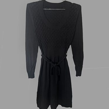 שמלת מיני סריג שחורה לייקרה גזרת A מידה S