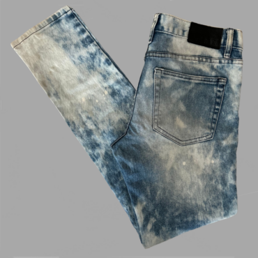 ג׳ינס בגזרת סקיני מידה 42 ללא לייקרה שטיפה בהירה מצב כמו חדש!