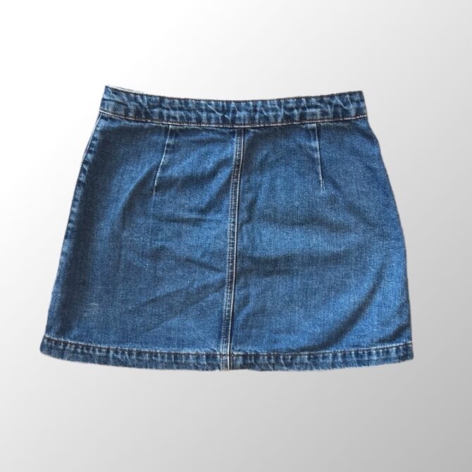 ⁦חצאית מיני ג׳ינס מידה 26 Topshop⁩ – תמונה ⁦2⁩