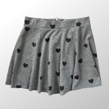 חצאית אפורה לייקרה בהדפס לבבות H&M M