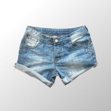 מכנסי ג׳ינס קצרים מידה 40 Emporium