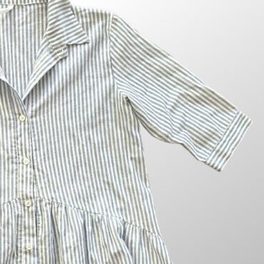 שמלה רחבה ונעימה בשילוב פסים בצבע תכלת! מידה M Sweet Fashion