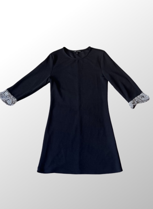 שמלת מיני שחורה אלגנטית עם לייקרה! בדילוב שרוולי אריג מפוספסים! מידה L Tfs – תמונה 2