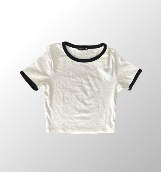 טישרט קרופ חדשה! לבנה בשילוב פסים שחורים! Zara S
