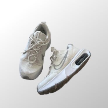 סניקרס קצת גבוהות Nike Air Max