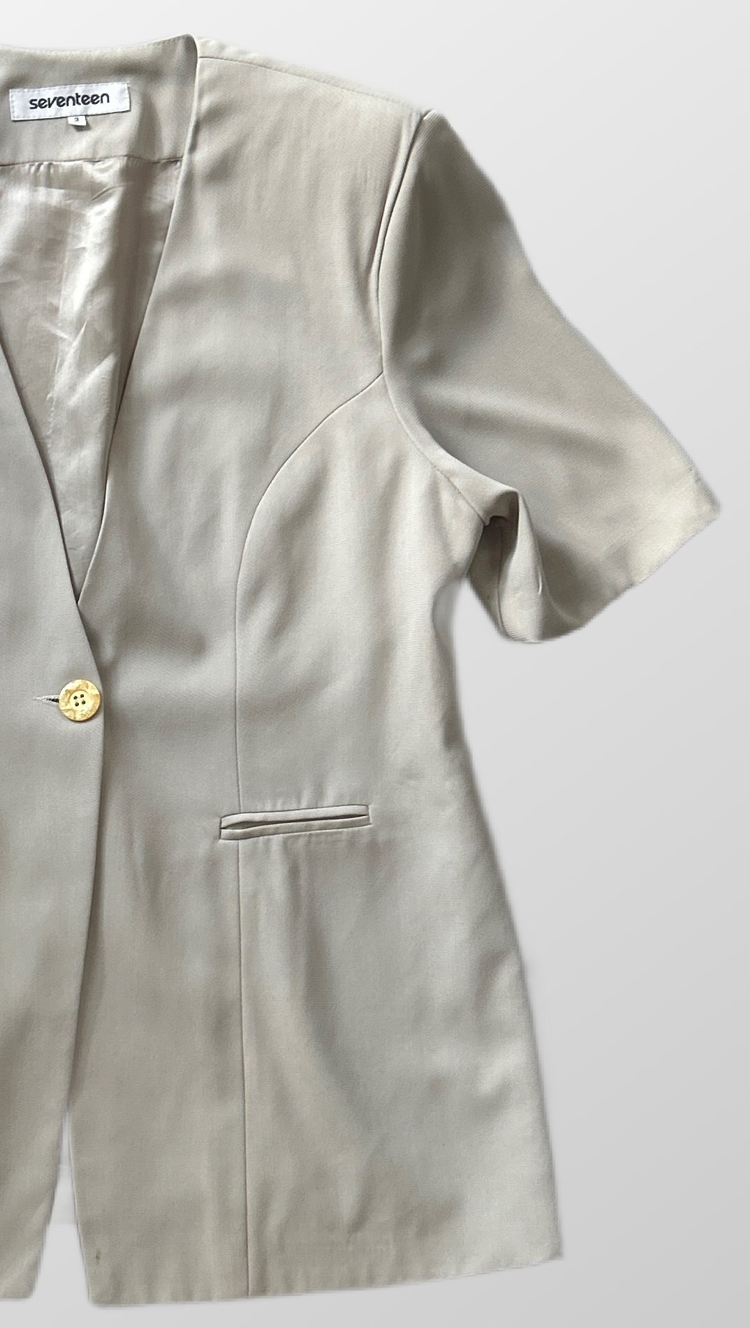 בלייזר אוברסייז עם שרוולים קצרים של Seventeen! אוברסייז! מידה L  היקף 100 ס״מ – תמונה 3